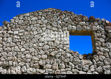 Bergbau-Altbauten auf Campo Imperatore im Gran Sasso Nationalpark, Abruzzen, Italien. Stockfoto