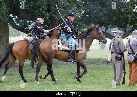 Unionssoldaten auf dem Schlachtfeld von American Civil War reenactment Stockfoto