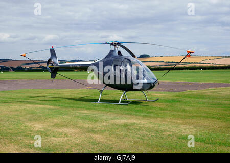 GUIMBAL CABRI G2 (G-CHWJ) EGLS OLD SARUM Stockfoto