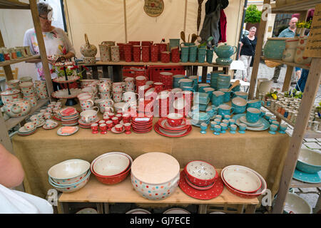 GERA, Deutschland - 29. Mai 2016: Keramik und Töpfe Markt Stockfoto