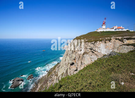 Der Leuchtturm am Cabo da Roca, in der Nähe eines Umhang Lissabon bildet die westlichste Ausdehnung der Festland Portugal und conti Stockfoto