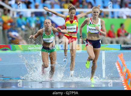 Irlands Kerry O' Flaherty, während die Frauen 3000 m Hindernislauf am achten Tag der Olympischen Spiele in Rio, Brasilien. Stockfoto