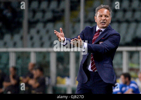 Turin, Italien. 13. August 2016. Sinisa Mihajlovic Gesten während der dritten Runde des TIM-Cup zwischen Torino FC und FC Pro Vercelli. Torino FC gewinnt 4: 1 über den FC Pro Vercelli © Nicolò Campo/Pacific Press/Alamy Live News Stockfoto