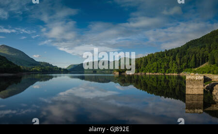 Am frühen Morgen am Thirlmere in englischen Lake District, Cumbria, England. Stockfoto