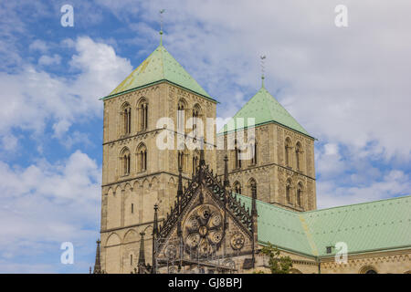 Türme der St.-Paulus-Dom in Münster, Deutschland Stockfoto