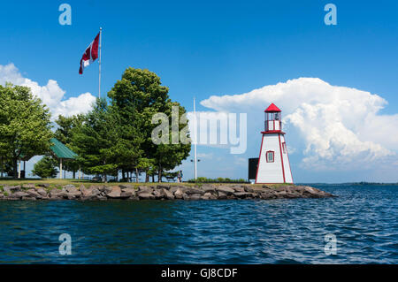 Leuchtturm am Dock in Gananque, Ontario, Kanada Stockfoto