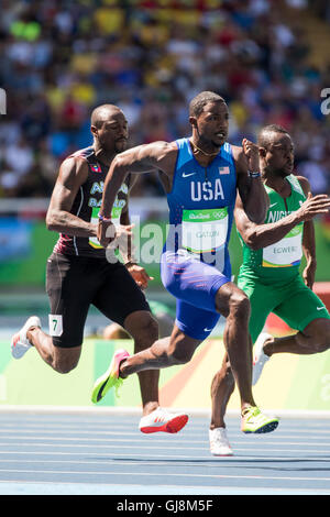 Rio De Janeiro, Brasilien. 13. August 2016. Justin Gatlin (USA) im Wettbewerb mit den Herren 100m Vorläufe bei den Olympischen Sommerspielen 2016. © Paul J. Sutton/PCN-Fotografie. Bildnachweis: PCN Fotografie/Alamy Live-Nachrichten Stockfoto