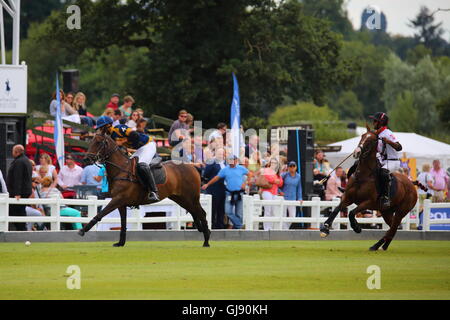 Ascot, Berkshire, UK. 14. August 2016. 2 Ziel-Turnier-Finale wurde zwischen asiatischer Kunst und Emsworth Polo Gelände Credit: Uwe Deffner/Alamy Live News Stockfoto