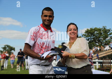 Ascot, Berkshire, UK. 14. August 2016. 2 Ziel-Turnier-Finale wurde zwischen asiatischer Kunst und Emsworth Polo Gelände Credit: Uwe Deffner/Alamy Live News Stockfoto