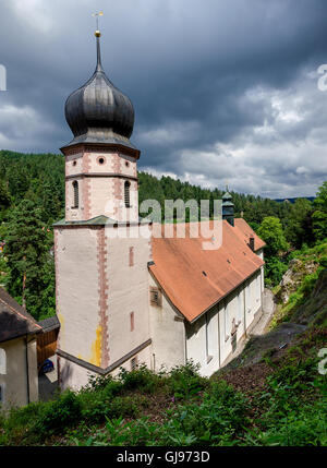 TRIBERG, Deutschland - 24. Juli 2016: Blick auf die barocke Pilgrimag Kirche Maria in der Tanne im Sommer. Stockfoto