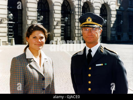 Kronprinzessin VICTORIA und ihr Vater König Carl XVI Gustav an seinem Geburtstag Stockfoto