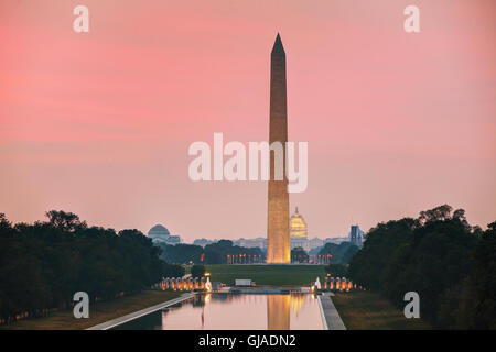 Washington Denkmal in Washington, DC am Abend Stockfoto