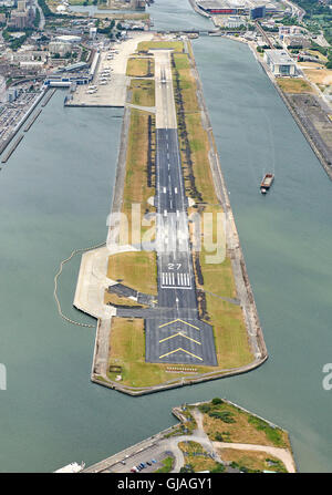 Piloten Auge Aussicht auf London City Airport, London, UK Stockfoto