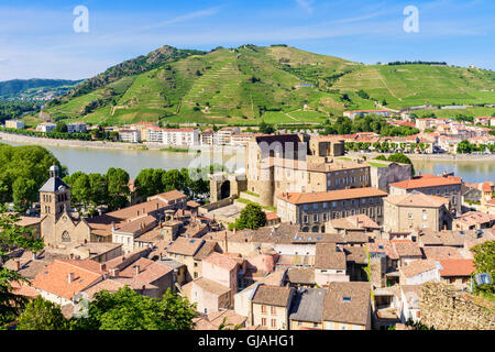 Tournon Sur Rhone Stadt Ansichten und Tain l ' Hermitage auf der bank, in der Ardèche und Drôme, Frankreich Stockfoto