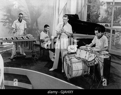 Der Amerikanische Bandleader Benny Goodman Mit Seiner Combo: Lionel Hampton, Teddy Wilson Und Gene Krupa, USA, 1950er Jahre. US-amerikanischer Bandleader Benny Goodman, USA der 1950er Jahre. Stockfoto