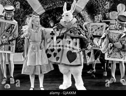 Alice im Wunderland, aka: Alice Im Wunderland, USA 1933, Regie: Norman McLeod, Monia: Charlotte Henry, Skeets Gerdes (Kaninchen) Stockfoto