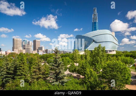 Die Skyline der Stadt von The Forks in Winnipeg, Manitoba, Kanada. Stockfoto