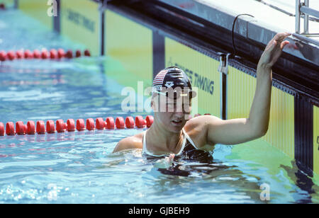 Kalifornien - Los Angeles - 1984 Olympischen Sommerspiele. USA Frauen schwimmen. Carrie Steinseifer, 100m Freistil, Sieger Stockfoto