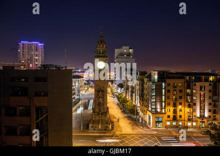 Albert Memorial Clock und Queens Square, Belfast Stockfoto
