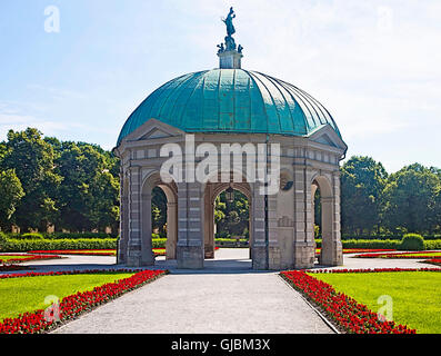 München - Hofgarten runden Pavillon im Barockstil Stockfoto