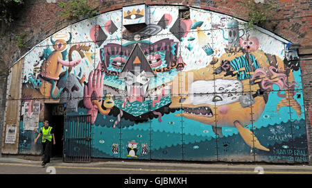 Railway arches Kunst, neuer Wakefield St, unter Bahnhof Oxford Road, Manchester, North West England, Großbritannien Stockfoto