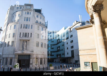 neu Broadcasting House und neuen östlichen Ausläufer, dem Sitz der BBC in Portland Place und Langham Place Central London Stockfoto