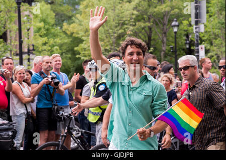 Montreal, Kanada. 14. August 2016. Der kanadische Premierminister Justin Trudeau nimmt Teil in Montreal-Pride-Parade. Bildnachweis: Marc Bruxelle/Alamy Live-Nachrichten Stockfoto