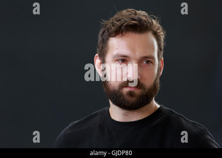 Edinburgh, UK. 15. August 2016. Edinburgh International Book Festival 3. Tag. Edinburgh International Book Festival statt in Charlotte Square Gardens. Edinburgh. Abgebildete Dominic Hinde. Pako Mera/Alamy Live-Nachrichten Stockfoto