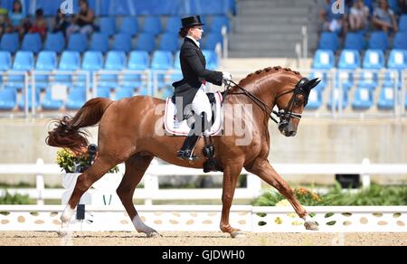 Rio De Janeiro, Brasilien. 15. August 2016. Cathrine Dufour (DEN) Reiten Cassidy. Freestyle-Dressur. Deodoro Reitzentrum. Rio De Janeiro. Brazilien. 15.08.2016. Bildnachweis: Sport In Bilder/Alamy Live-Nachrichten Stockfoto