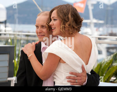 Jarkko Lahti und Oona Airola bei der glücklichste Tag In das Leben von Olli Maki Film Foto rufen bei den 69. Cannes Film Festival 2016 Stockfoto