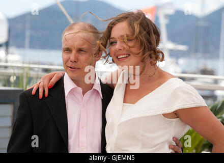 Jarkko Lahti und Oona Airola bei der glücklichste Tag In das Leben von Olli Maki Film Foto rufen bei den 69. Cannes Film Festival 2016 Stockfoto