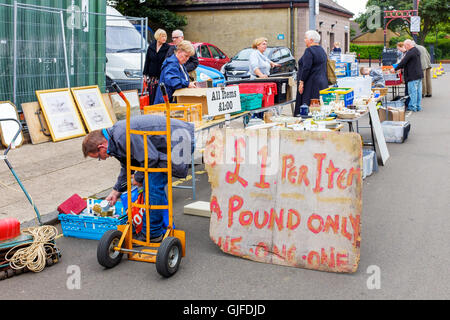 Straßenmarkt in The Barras, berühmte Glasgow Flohmarkt, Schottland, Vereinigtes Königreich Stockfoto