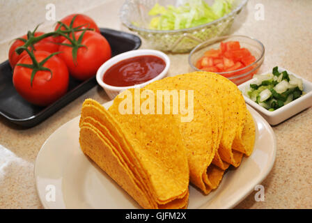 Zutaten, frische Tacos zu machen Stockfoto