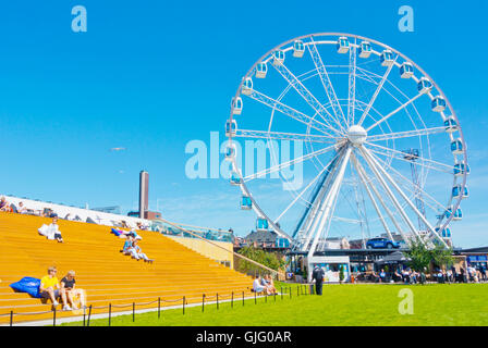 Finnair SkyWheel, Riesenrad, Katajanokka, Helsinki, Finnland Stockfoto