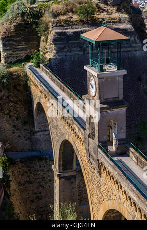 Saint-Chamas, Dorf de Provence Bdr Frankreich 13 Stockfoto