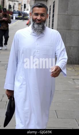 Vorher datiert bedingtes Foto 27.06.16 britische Prediger Anjem Choudary, die mit Gefängnis konfrontiert ist, nachdem er im Old Bailey von Trommeln, Unterstützung für die Terrorgruppe islamischer Staat verurteilt wurde. Stockfoto