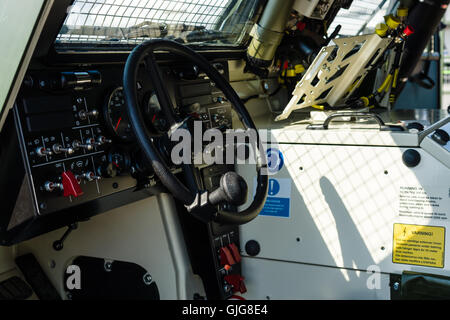 Der Führerstand der startenden Rakete station IRIS-T SLS mit Befehl und Feuerkontrolle System der Firma Diehl Defence. Stockfoto