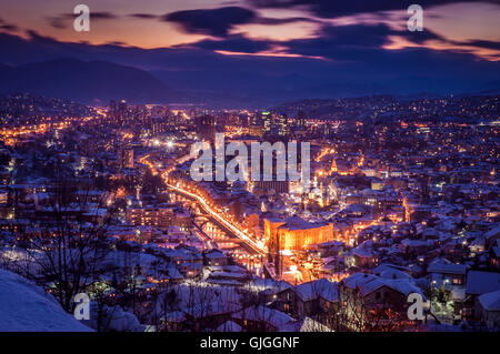 Sarajevo, die Hauptstadt von Bosnien und Herzegowina stolz City von östlicher und westlicher Kultur und Religionen. Stockfoto