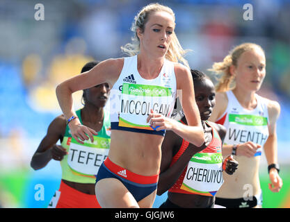 Großbritanniens Eilish McColgan während der Frauen 5000m Hitze 2 im Olympiastadion am elften Tag der Olympischen Spiele in Rio, Brasilien. Stockfoto