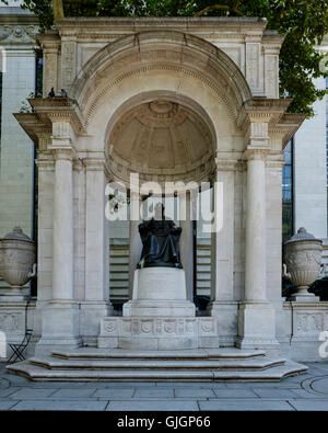 Das William Cullen Bryant Memorial in Bryant Park, einem öffentlichen Park der Stadt New York Stockfoto