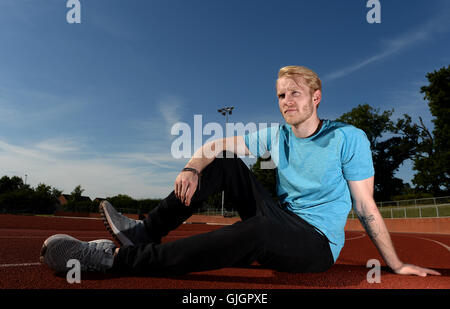 Großbritanniens Jonnie Peacock während einer Datenträgersitzung an der Loughborough High Performance Center. Stockfoto