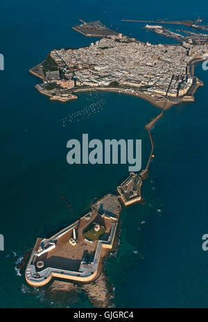 Luftbild mit Saint Sebastian Castle, Cádiz, Region Andalusien, Spanien, Europa Stockfoto