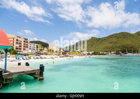 Strand über Fähranleger in Philipsburg Stockfoto