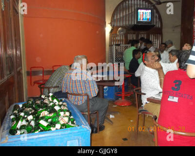 "Bier fressenden" auf Indian Derby Day. Stockfoto