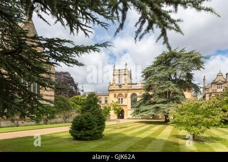 Gartenanlage des Trinity College in Oxford, Oxfordshire, England, UK Stockfoto