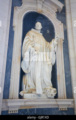 Statue des Heiligen Bernhard von Clairvaux, ein 12. Jahrhundert Französisch Abt und der primäre Reformer für den Zisterzienserorden Stockfoto