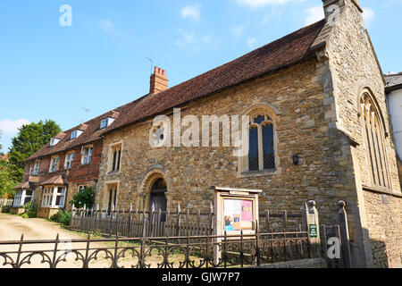 Chantry Kapelle auch bekannt als die alte Lateinschule & Haus Markt Hill Buckingham Buckinghamshire UK Stockfoto