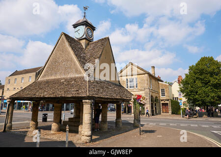 Buttercross Markt Quadrat Witney Oxfordshire UK Stockfoto
