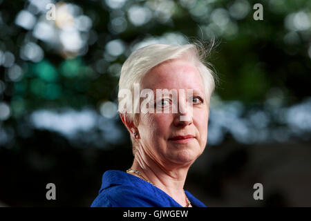 Edinburgh, UK. 17. August 2016. Edinburgh International Book Festival 5. Tag. Edinburgh International Book Festival findet statt in Charlotte Square Gardens. Edinburgh. Abgebildete Susan Folianten. Pako Mera/Alamy Live-Nachrichten Stockfoto