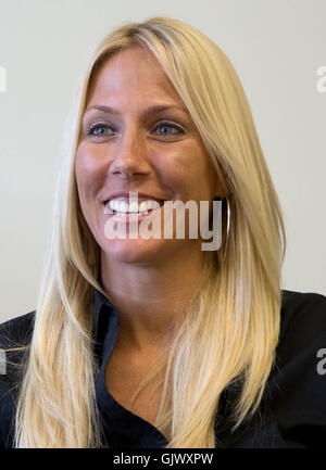 West Palm Beach, Florida, USA. 18. August 2016. Shannine Sadesky, Rektor der SLAM und Seen Somerset Akademie-Charter-Schulen in West Palm Beach, Florida am 18. August 2016. © Allen Eyestone/der Palm Beach Post/ZUMA Draht/Alamy Live-Nachrichten Stockfoto